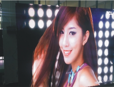 p1.67小間距LED顯示屏 p1.67小間距高清全彩屏