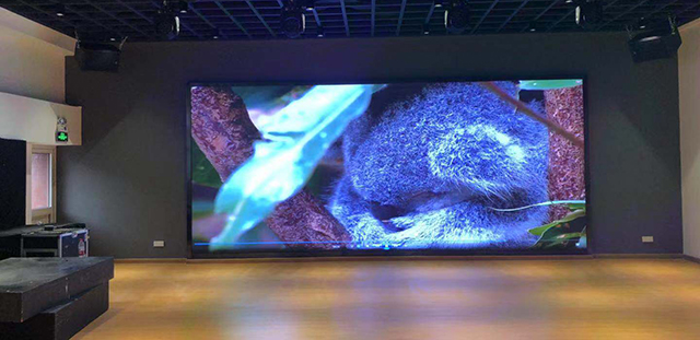 智彩超大P2.5 LED顯示屏入駐上海某校園 智彩超大P2.5 LED顯示屏入駐上海某校園